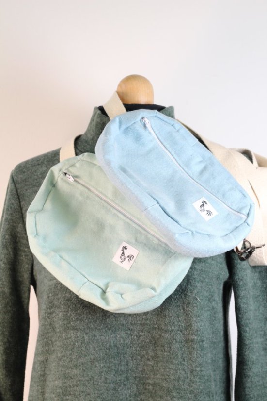 ĽADVINKA crossbody z odrezku šatky SESTRICE