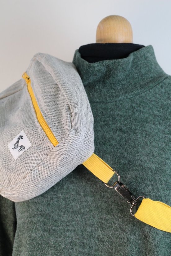 ĽADVINKA crossbody z odrezku šatky SESTRICE