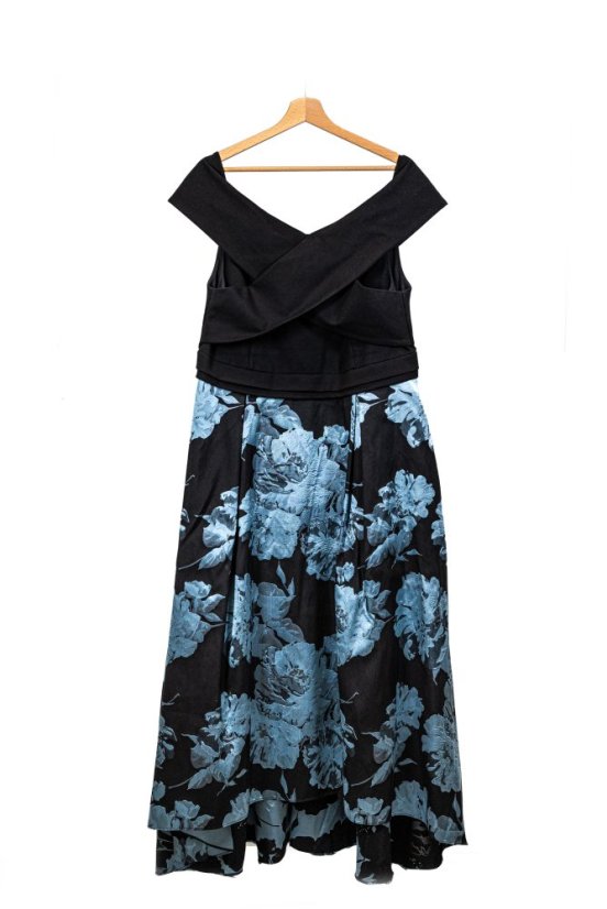 dámske spoločesnké šaty ROZKVITNUTÁ
