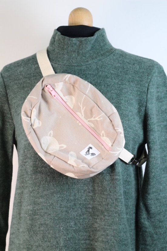 ĽADVINKA crossbody z odrezku šatky SESTRICE