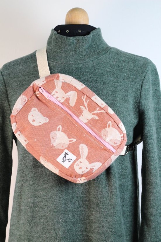 ĽADVINKA crossbody z odrezku šatky SESTRICE
